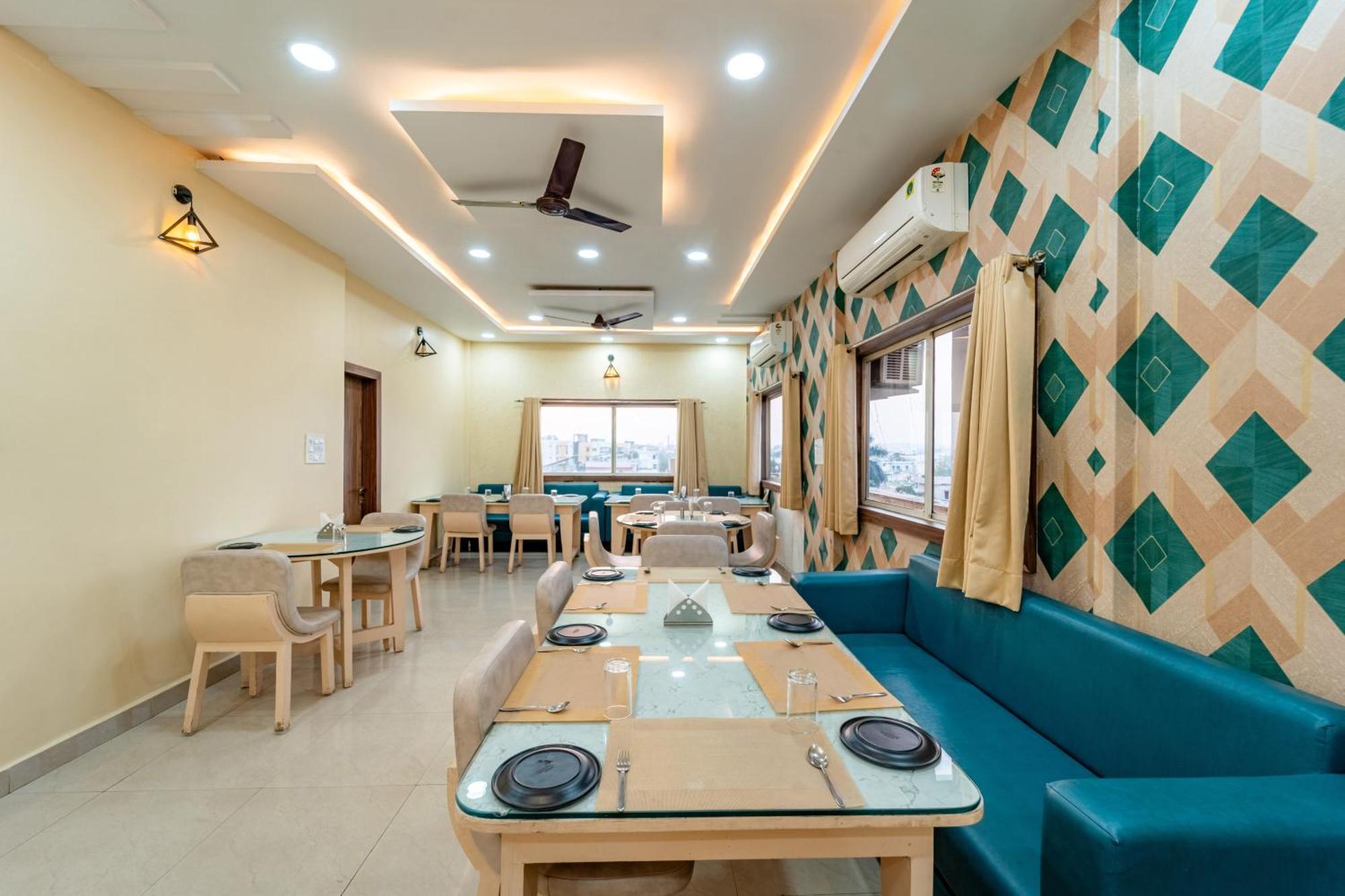 Treebo Premium Zorba Hotel Bhopal Exterior photo