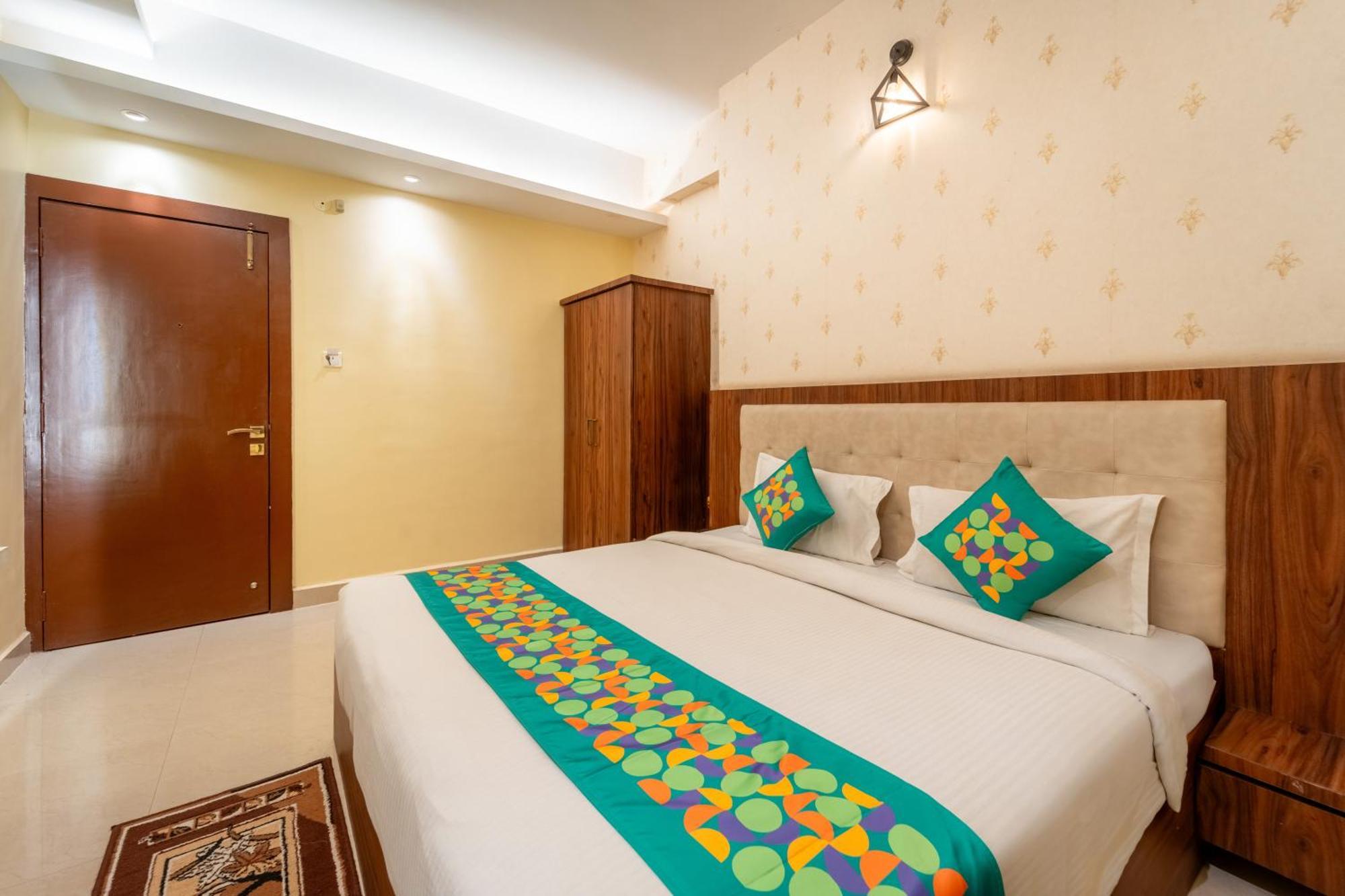 Treebo Premium Zorba Hotel Bhopal Exterior photo